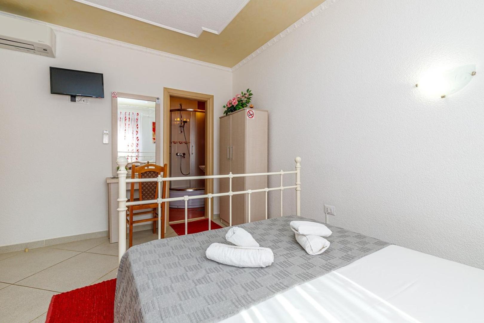 Genoa Rooms Porec Camera foto
